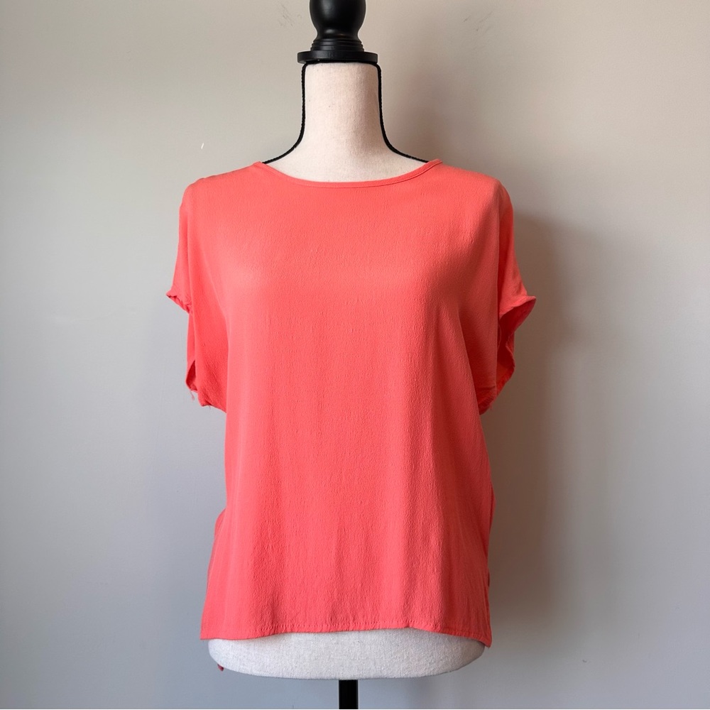 Francesca’s | Coral Hi-Lo Blouse Tee